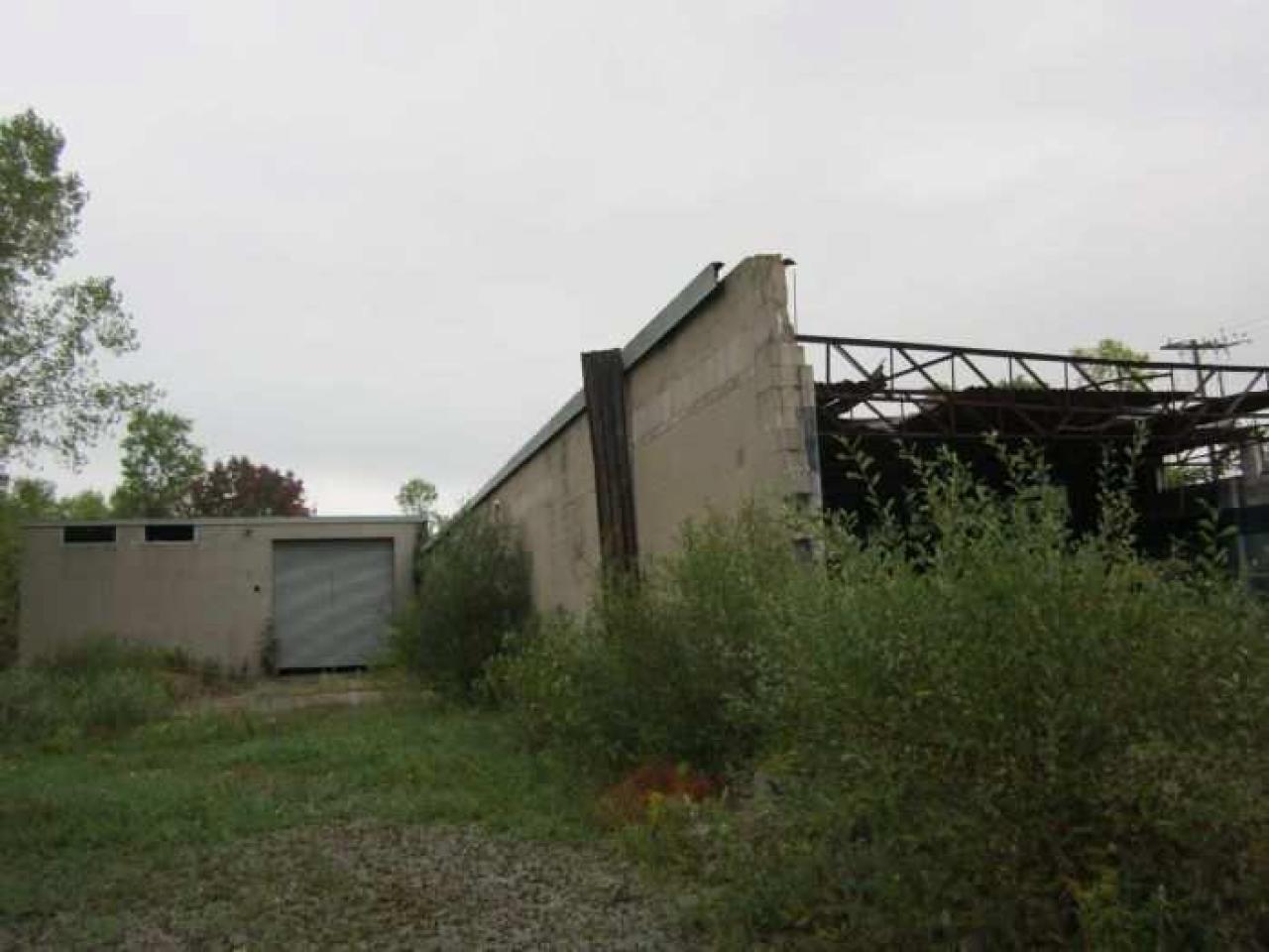 Old Factory - 040.jpg