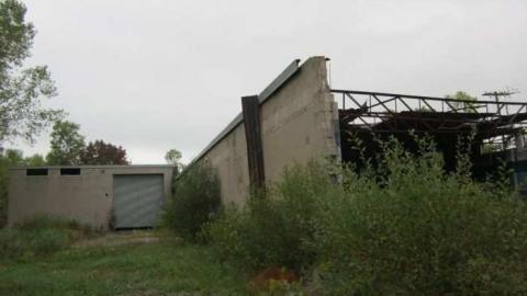 Old Factory - 040.jpg