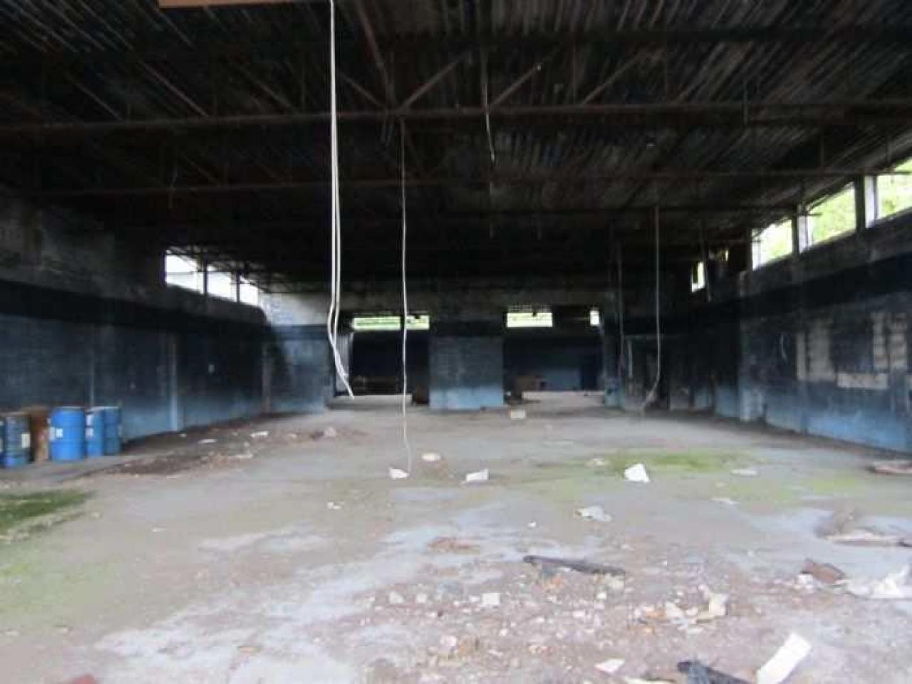 Old Factory - 002.jpg