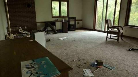 Swamp House - House-In-The-Swamp163.jpg