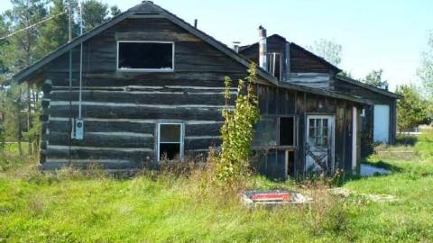Pleasant Log - Mt.-Pleasant-Cabin69.jpg