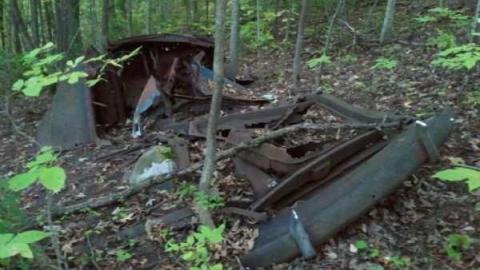 Relic in 'the Glen'2 - Abandoned-Wheels-26.jpg