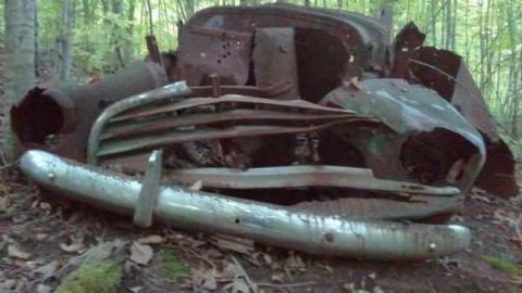 Relic in 'the Glen'2 - Abandoned-Wheels-213.jpg