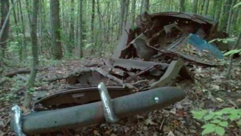 Relic in 'the Glen'2 - Abandoned-Wheels-210.jpg