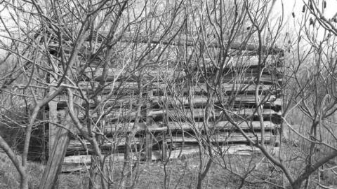 abandon farm with log cabin - Log-Cabin-and-Barns78.jpg