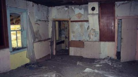 Rooms of Ruin - Left-To-Rot-in-Gibraltar106.jpg