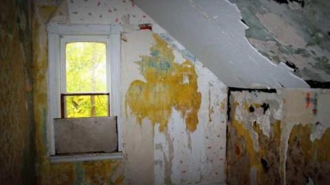 Rooms of Ruin - Left-To-Rot-in-Gibraltar110.jpg