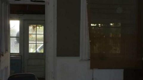 Abandoned just outseid of lamb - Lambeth-Country-Home162.jpg