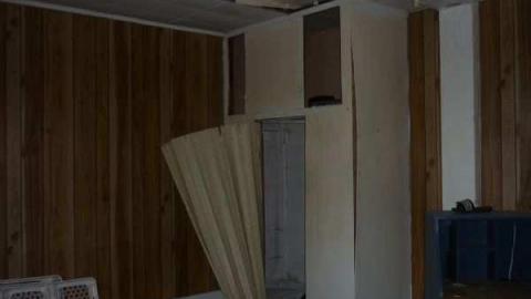 Abandoned just outseid of lamb - Lambeth-Country-Home167.jpg