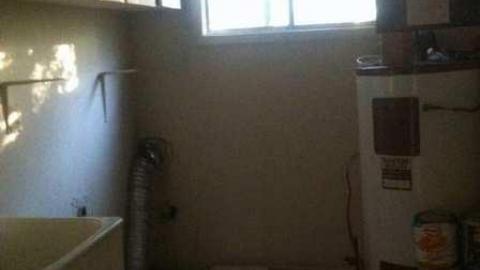 Graffiti House - Bathurst-Bungalow21.jpg