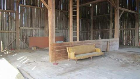 Such Grander - Log-Cabin-and-Barns8.jpg