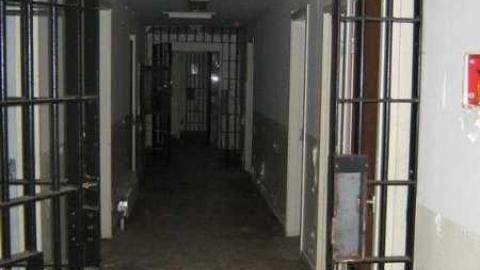 Dont drop the soap - Rideau-Correctional--Treatment6.jpg