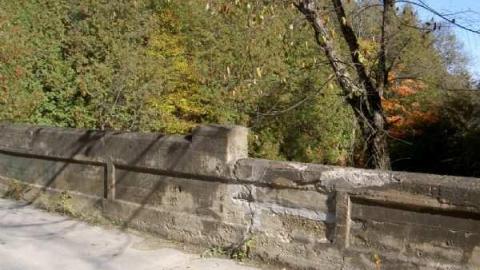 Fall 2012 - Glanmire-(ghost-town)-Gallery21.jpg