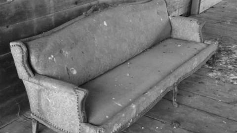 abandon farm with log cabin - Log-Cabin-and-Barns27.jpg