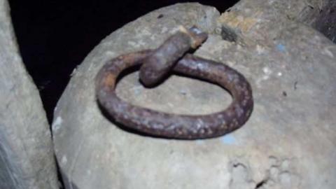 abandon farm with log cabin - Log-Cabin-and-Barns30.jpg