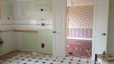 B&E - Breaking-and-Entering10.jpg