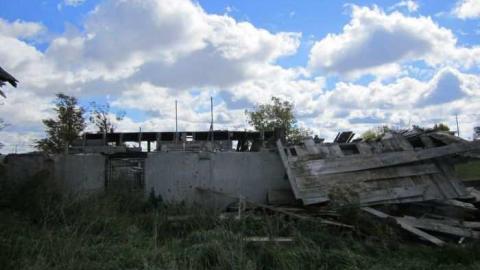 Green Hut and Stable - Green-Hut-and-Stable11.jpg