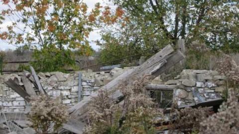 Green Hut and Stable - Green-Hut-and-Stable8.jpg