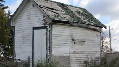 Green Hut and Stable - Green-Hut-and-Stable12.jpg