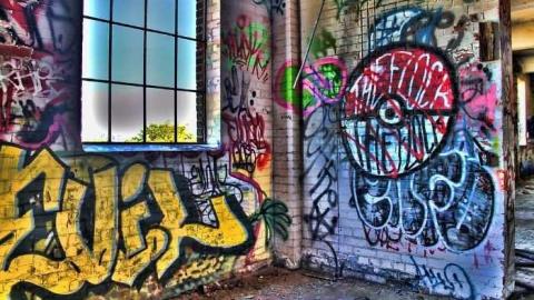 Total abandonment - Linseed-Factory361.jpg