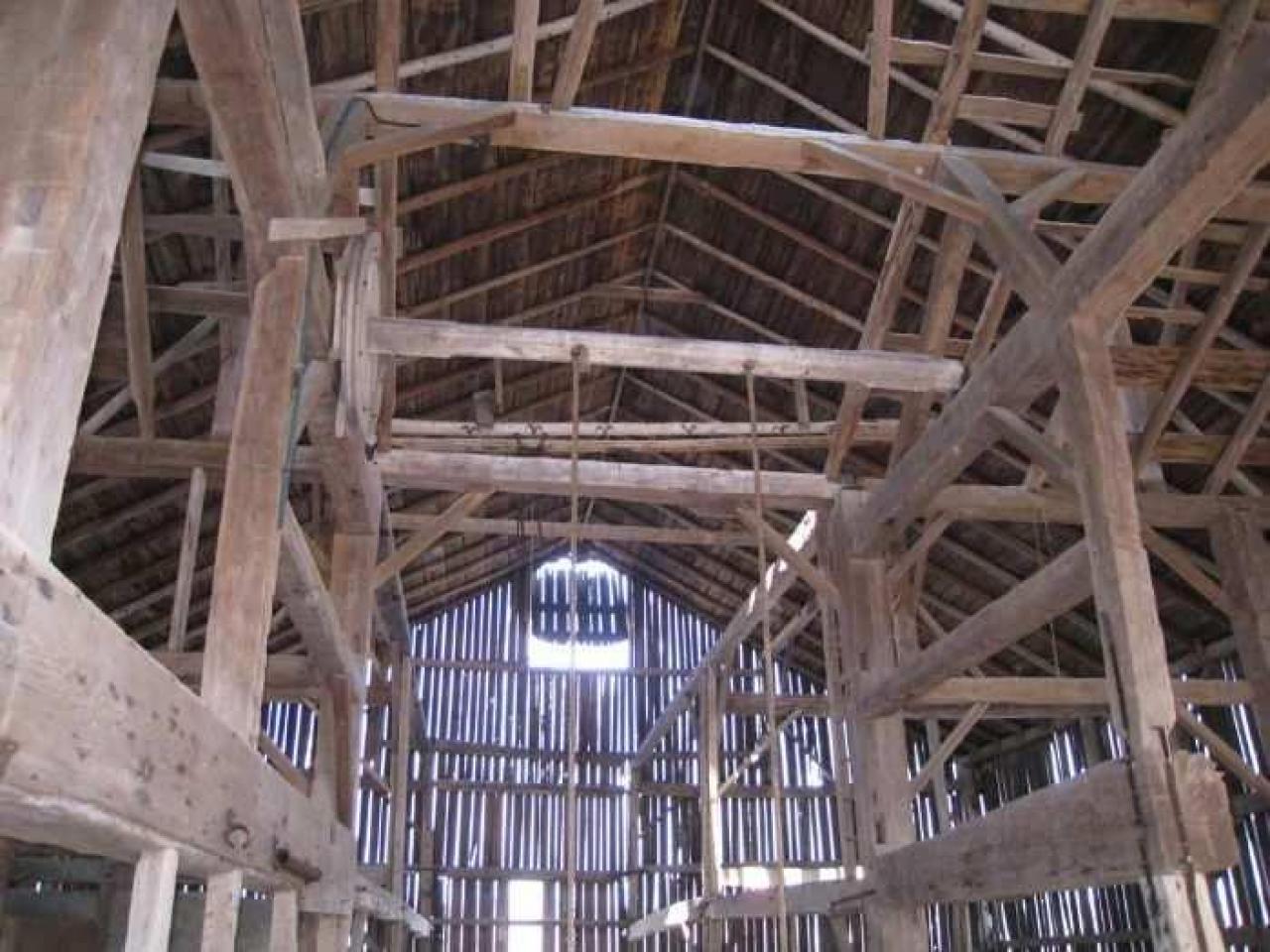 old farm house and barn - IMG_6803.jpg