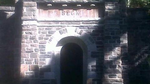 Beck Monument - Beck-Monument6.jpg