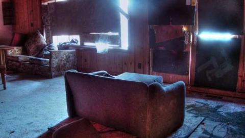 Passing a Stone - Green-Hill-Side91.jpg