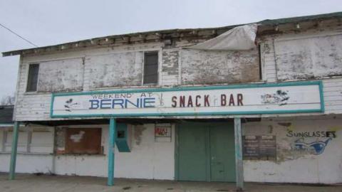 Weekend at Bernies - Weekend-at-Bernies11.jpg