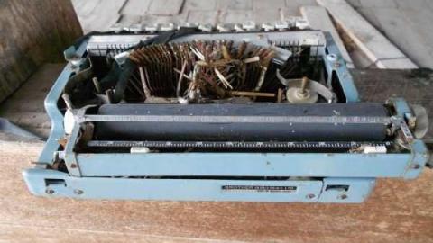 Field Day - Log-Cabin-and-Barns20.jpg