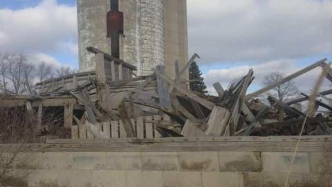 Nov 4th 2012 - Another-Rural-Barn21.jpg