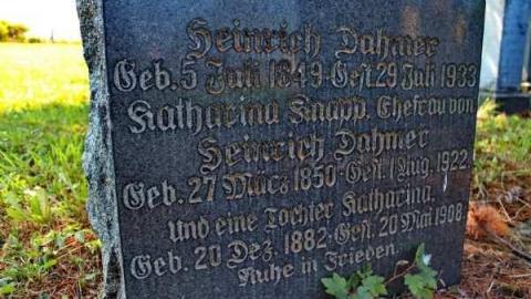 German Pioneers - Neustadt-Pioneer-Cemetery4.jpg