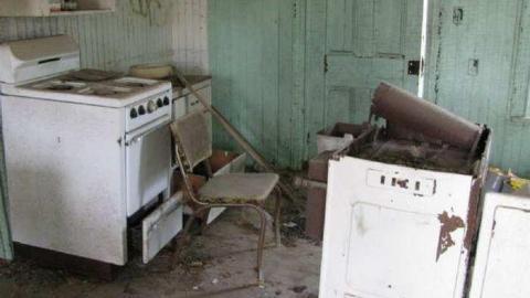 Gallery - Quabbin-Hill-Rd.-Farmhouse49.jpg