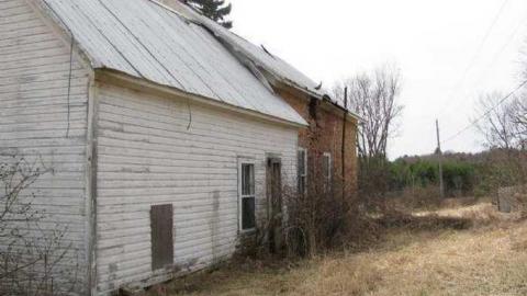 Quabbin Hill Rd. Farmhouse photo 5