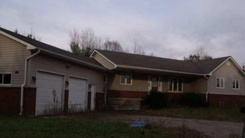 The Unique Residence - New Tecumseth, Ontario