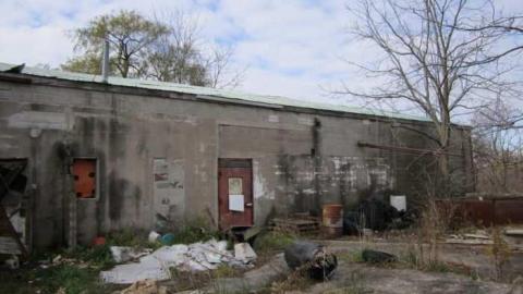 Abandoned Warehouse - 023.jpg