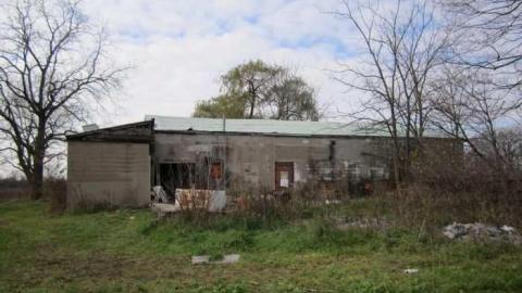 Abandoned Warehouse - 024.jpg