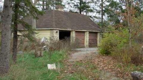 Richmond & Sunningdale - Neglected-Manor214.jpg