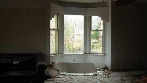 Richmond & Sunningdale - Neglected-Manor217.jpg