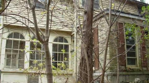 Richmond & Sunningdale - Neglected-Manor231.jpg