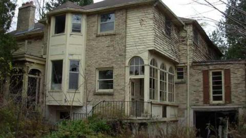 Richmond & Sunningdale - Neglected-Manor232.jpg