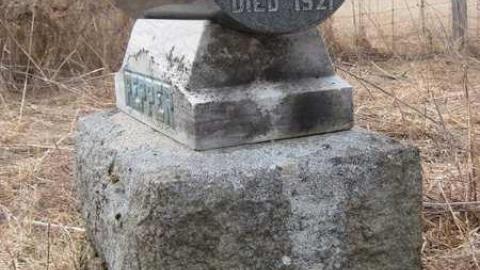 Pepper Cemetery - Pepper-Cemetery7.jpg