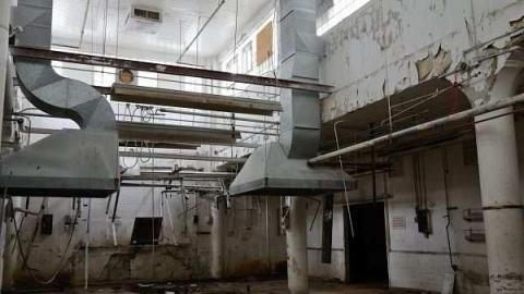 April/May 2012 - McCormicks-Biscuit-Factory14.jpg