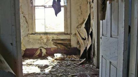 April 2010 - Rebecca-Road70.jpg