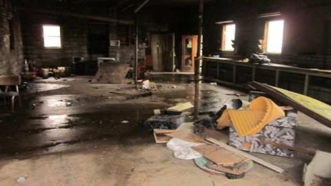 Decaying Garage - Bonazew-Motors10.jpg