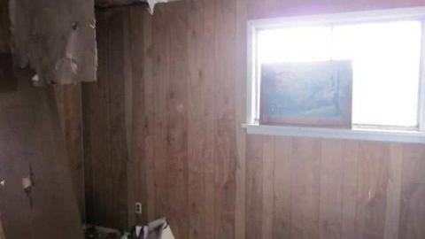 Decaying Garage - Bonazew-Motors7.jpg