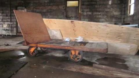 Decaying Garage - Bonazew-Motors19.jpg