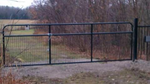 McVicar - McVicar-Pioneer-Cemetery9.jpg