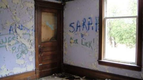 Big Red - DSC07536.jpg