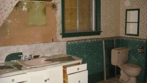 Old Charm - 40275_490539424615_3291939_n.jpg