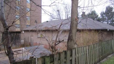 4/12/2012 - 3738-Saint-Clair-Avenue-East6.jpg